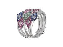 Anillo de plata 925 con cinco aros finos unidos, adornados con circonias de colores azul, rosa y verde.
