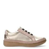 Zapatos casuales de mujer color negro, con diseño tipo slip-on. Presentan una combinación de cuero liso y texturizado con detalles en charol, y una suela con borde de yute trenzado que le otorga un estilo artesanal.