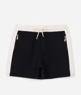 Bermuda deportiva Get Over de corte corto, color negro con cintura elástica y cordón ajustable en color crudo, y recortes laterales en contraste. Confeccionada en mezcla de poliéster y algodón con tecnología dry.