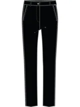 Pantalón chino negro de corte slim fit con bolsillos laterales y traseros. Presenta cierre con botón y cremallera, y detalles distintivos de la marca en el bolsillo trasero.