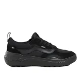 Championes Vans Ultrarange Neo Vr3 color negro, con detalles en gamuza y suela texturizada.