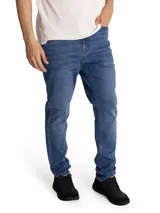 Pantalón jeans de corte slim fit y tiro medio, color azul índigo, con diseño de cinco bolsillos y costuras en tono tabaco.