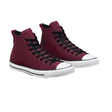 Championes Converse Chuck Taylor All Star de lona color bordo con caña alta, cordones negros y suela blanca con detalles en negro.
