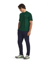 Remera deportiva Under Armour de manga corta, color verde melange, con cuello redondo y el logo de la marca estampado en el pecho.