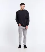 Pantalón de hombre Blue Steel, modelo súper skinny, color gris claro. Confeccionado en sarga con elastano.