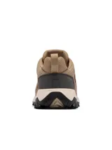 Championes de trekking Columbia modelo Strata Trail Low WP, color marrón con detalles en gris oscuro y suela blanca. Diseño impermeable con tecnología Omni-Tech, entresuela TechLite para amortiguación y suela Omni-Grip para tracción en diversos terrenos.