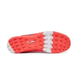 Championes de fútbol 5 Joma Aguila 2507 color rojo con detalles en blanco y azul.