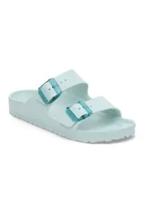 Sandalias Birkenstock Arizona Sb Eva color verde agua, confeccionadas en goma EVA, con dos correas ajustables con hebillas de plástico turquesa.