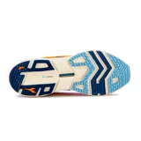 Championes de running Diadora Mythos Blushield Volo 3, con diseño técnico en malla azul, detalles en rojo y blanco, y tecnología de amortiguación en la entresuela.