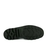 Botas de caña alta color gris con suela negra, cordones grises y detalles en rojo.