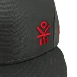 Gorro New Era 9Fifty color gris con logo bordado en rojo.
