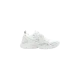 Championes Off-White Be Right Back de estilo chunky, color blanco con detalles plateados, diseño de malla y superposiciones sintéticas, suela dentada y la clásica etiqueta bridada de la marca.