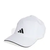 Gorra deportiva Adidas AEROREADY de cinco paneles en color blanco con el logo de la marca en negro al frente y ribete negro en la visera.
