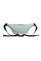 Riñonera color gris claro con detalles en negro, correa ajustable y cierre con cremallera.