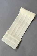 Extensor de contorno de soutien negro con tres ganchos, 15 cm de largo por 6 cm de ancho.