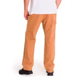 Pantalon cargo de corte recto color tostado, con bolsillos laterales de parche, bolsillos traseros con solapa y bolsillos cargo en las piernas. Confeccionado en tejido twill de algodón.