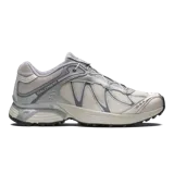 Championes Salomon modelo XT-Whisper, color gris y plateado, con diseño texturizado, sistema de ajuste Quicklace y tecnología SensiFit.