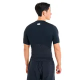Remera de compresión Under Armour HeatGear negra de manga corta, con logo blanco en el pecho.
