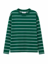 Remera de manga larga con cuello redondo, diseño a rayas horizontales blancas sobre fondo verde oscuro.