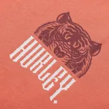 Remera celeste de manga corta con cuello redondo y estampado en el pecho con el logo de la marca y un tigre.