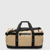 Bolso duffel de viaje color bordó con detalles en negro. Cuenta con correas de mano, correas ajustables, cierres reforzados y base resistente al agua.