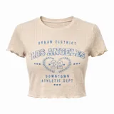 Remera crop top de textura acanalada en color beige, con estampa frontal en color azul con diseño universitario y texto alusivo a Los Ángeles.