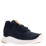 Championes urbanos New Balance modelo Athletic ROAV, color negro con entresuela blanca y suela de goma color caramelo. Presenta un diseño de tejido técnico transpirable con refuerzos laterales y detalle de marca en la lengüeta.