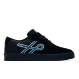 Championes urbanos Öus modelo Cuoro, color negro con detalles en azul y naranja. Presentan un diseño de perfil bajo con logo lateral distintivo y suela de goma texturizada.