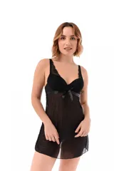Camisón negro de bretel fino, con corpiño de encaje y falda de jersey transparente.