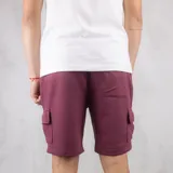 Bermuda cargo color bordó de algodón fino de punto, con bolsillos laterales y logo bordado.