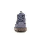 Sneakers Caterpillar modelo Hex Ready Lo, color azul con suela beige y marrón, con pasadores de cordones y la inscripción "Caterpillar" en el lateral.