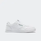 Championes Reebok Court Advance de cuero sintético blanco, con detalles en verde en el logotipo lateral y talón.