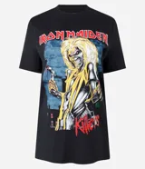 Remera de algodón negra con cuello redondo y mangas cortas, con estampa frontal inspirada en el álbum Killers de Iron Maiden.