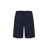 Short negro de vestir, con bolsillos laterales y traseros, trabillas para cinturón y cierre con botón.