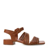 Sandalias de cuero negro Bottero, con tiras delanteras múltiples y tira en el tobillo con hebilla, todas con diseño calado. Presentan taco bajo cuadrado y puntera cuadrada.