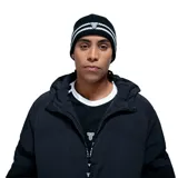 Gorro tipo beanie de lana color negro con dos franjas horizontales blancas y logo bordado en el centro.
