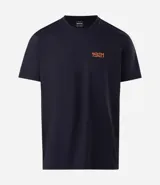 Remera deportiva Get Over de cuello redondo y manga corta, confeccionada en tejido técnico con tecnología dry. Presenta un diseño liso en color azul marino con un pequeño estampado gráfico en color naranja en el pecho.