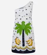 Vestido corto blanco con estampado de palmeras y bananas, escote asimétrico con un solo hombro y bretel ancho.