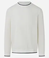 Remera de manga larga azul marino con textura vertical, cuello redondo y puños con ribetes blancos.