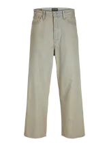 Pantalón de jean celeste claro, marca Jack & Jones, modelo Ron Original 692. Corte baggy, tiro alto, cinco bolsillos, cierre con botones y lavado stonewash.