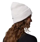 Gorro tipo beanie de tejido acanalado en color blanco hueso, con borde doblado y parche frontal de la marca Columbia Sportswear.