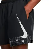Short de running negro con cintura elástica, tecnología Dri-FIT y logo de Nike estampado en plateado.