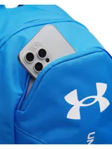Mochila Under Armour Hustle Lite color azul con logo blanco estampado.
