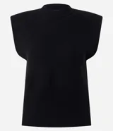 Chaleco de punto negro con cuello redondo, hombreras estructuradas y diseño sin mangas. Confeccionado en tejido de punto con acabado acanalado en el ruedo.