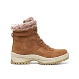 Borcego de caña media color camel, con exterior de símil cuero y cuello revestido en piel sintética. Cuenta con cordones al tono, ganchos metálicos reforzados, cierre interno, lengüeta acolchada, punta redondeada y suela de goma antideslizante con relieve profundo.