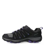 Championes de trekking Merrell modelo Crosslander 3, color negro con detalles en púrpura y gris. Presentan una estructura robusta con malla transpirable y refuerzos sintéticos, ideales para actividades al aire libre.