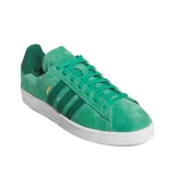 Championes Adidas Campus Adv color verde esmeralda, con las tres tiras laterales en verde oscuro y suela blanca.
