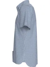 Camisa de manga corta Tommy Hilfiger confeccionada en tejido oxford de algodón, con diseño de cuadros gingham en azul y blanco. Presenta cuello abotonado, cierre frontal con botones y el logo de la marca bordado en el pecho.