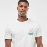 Remera de manga corta color blanco con cuello redondo y estampado pequeño de Sonic en el pecho.