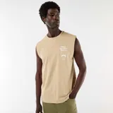 Musculosa de algodón color beige con estampado frontal con texto y un diseño gráfico alusivo a California.